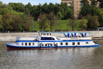 ТЕПЛОХОД ВДОХНОВЕНИЕ